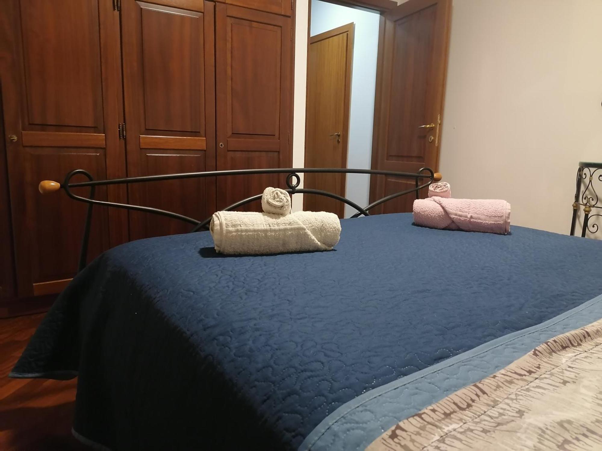 A Due Passi Appartament Hotel Palermo Room photo